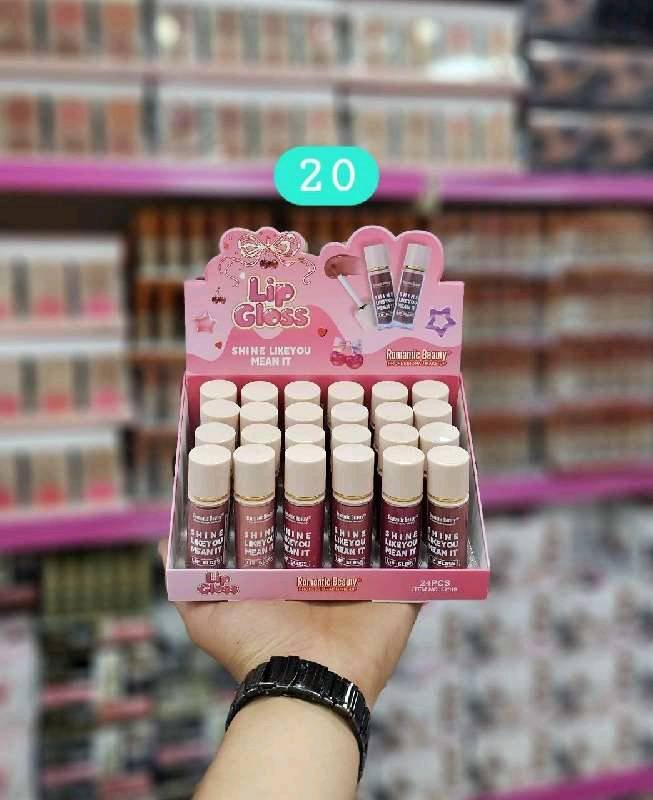 ليب ڨلوص 7319 romantic beauty
