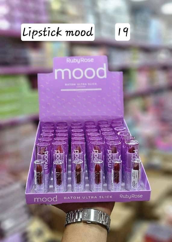 lipstick mood 7001 Ruby Rose