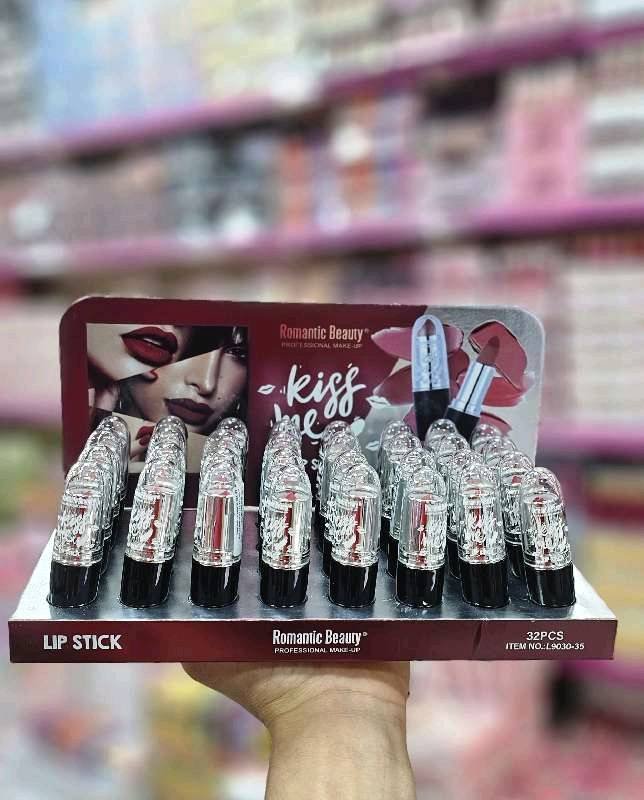Lip Stick 9030 romantic beauty